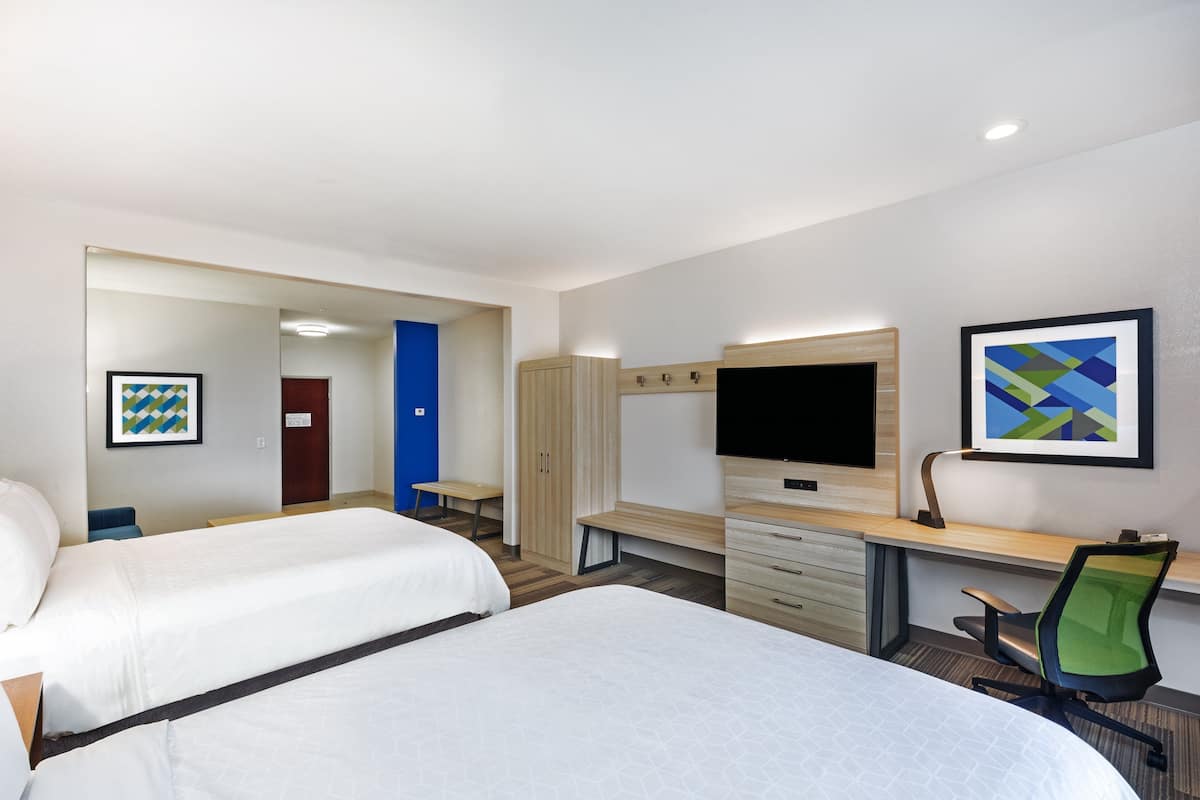 Suite, 2 Queen Beds | Premium bedding, down comforters, pillowtop beds, in-room safe