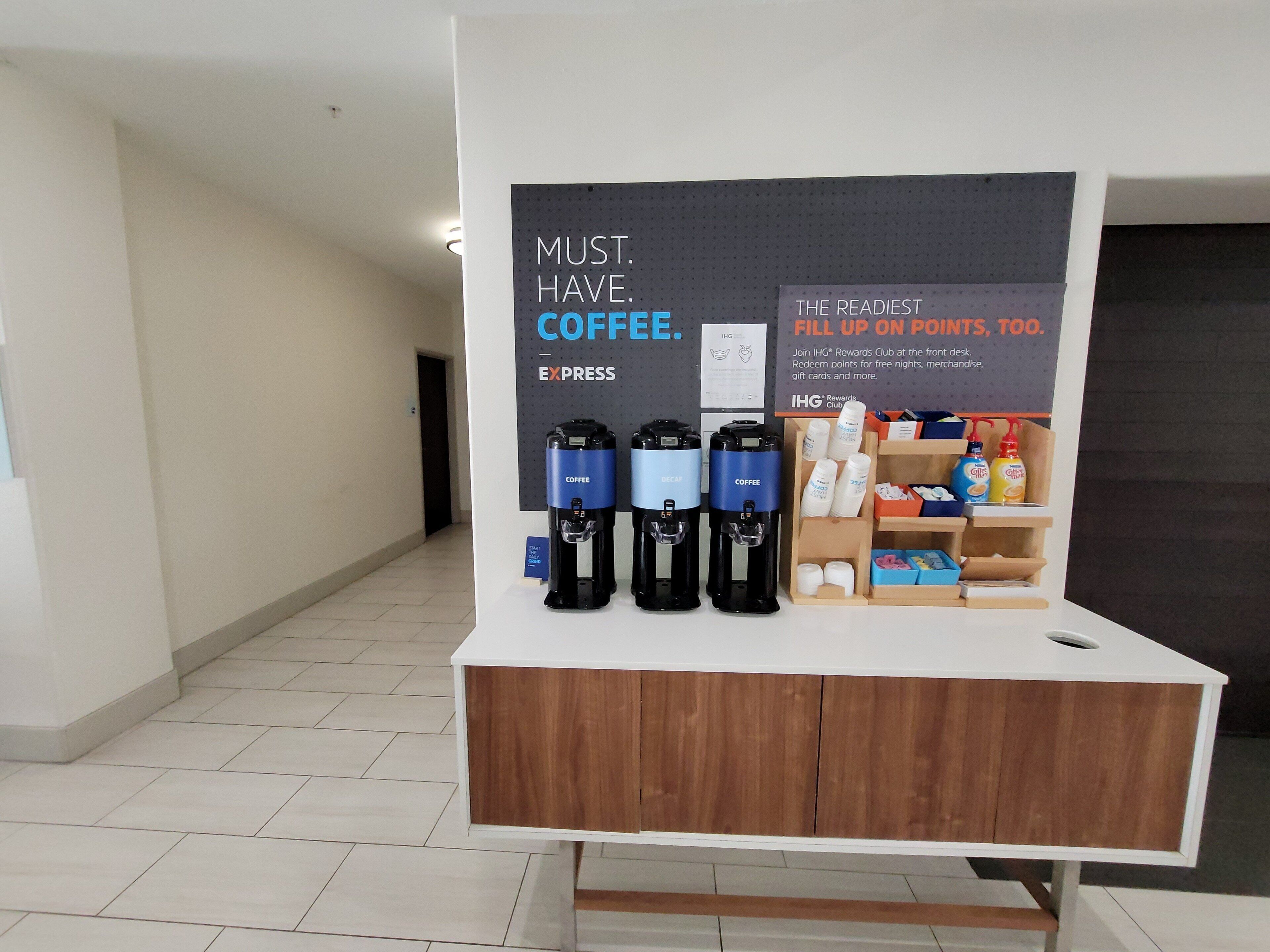 free daily continental breakfast