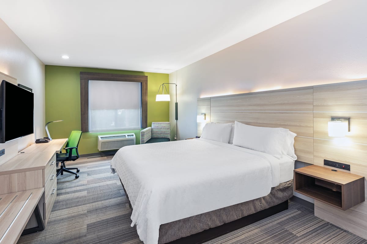 Premium bedding, down comforters, pillowtop beds, in-room safe