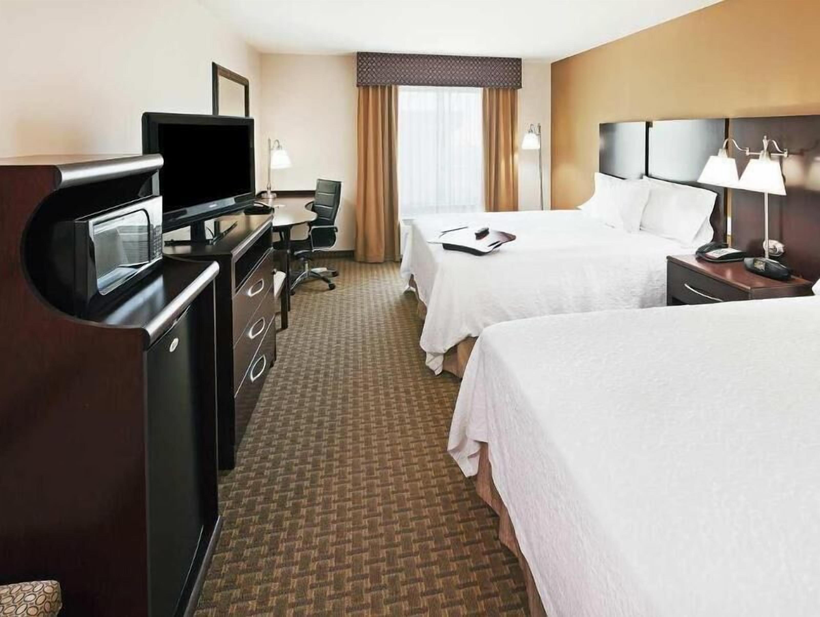 In-room safe, desk, iron/ironing board, free cots/infant beds