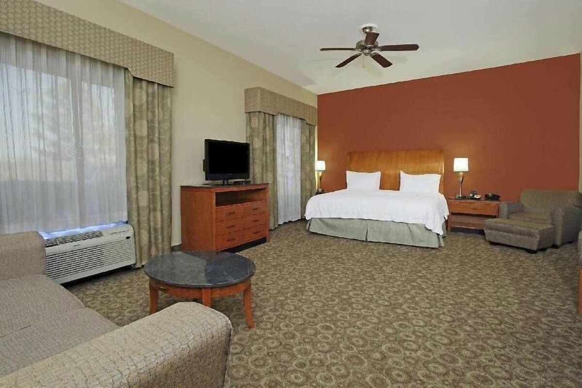 In-room safe, iron/ironing board, free cribs/infant beds