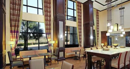 Hampton Inn & Suites Buffalo