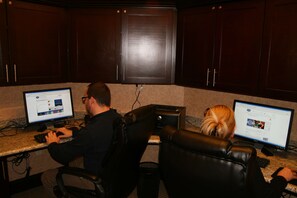 Business center - Hampton Inn & Suites Buffalo (Buffalo)