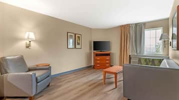 In-room safe, individually furnished, desk, laptop workspace