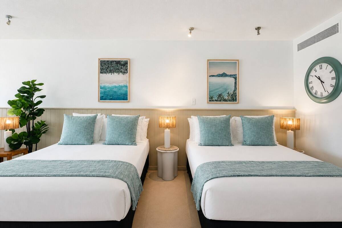 Club Twin Room, Pool View