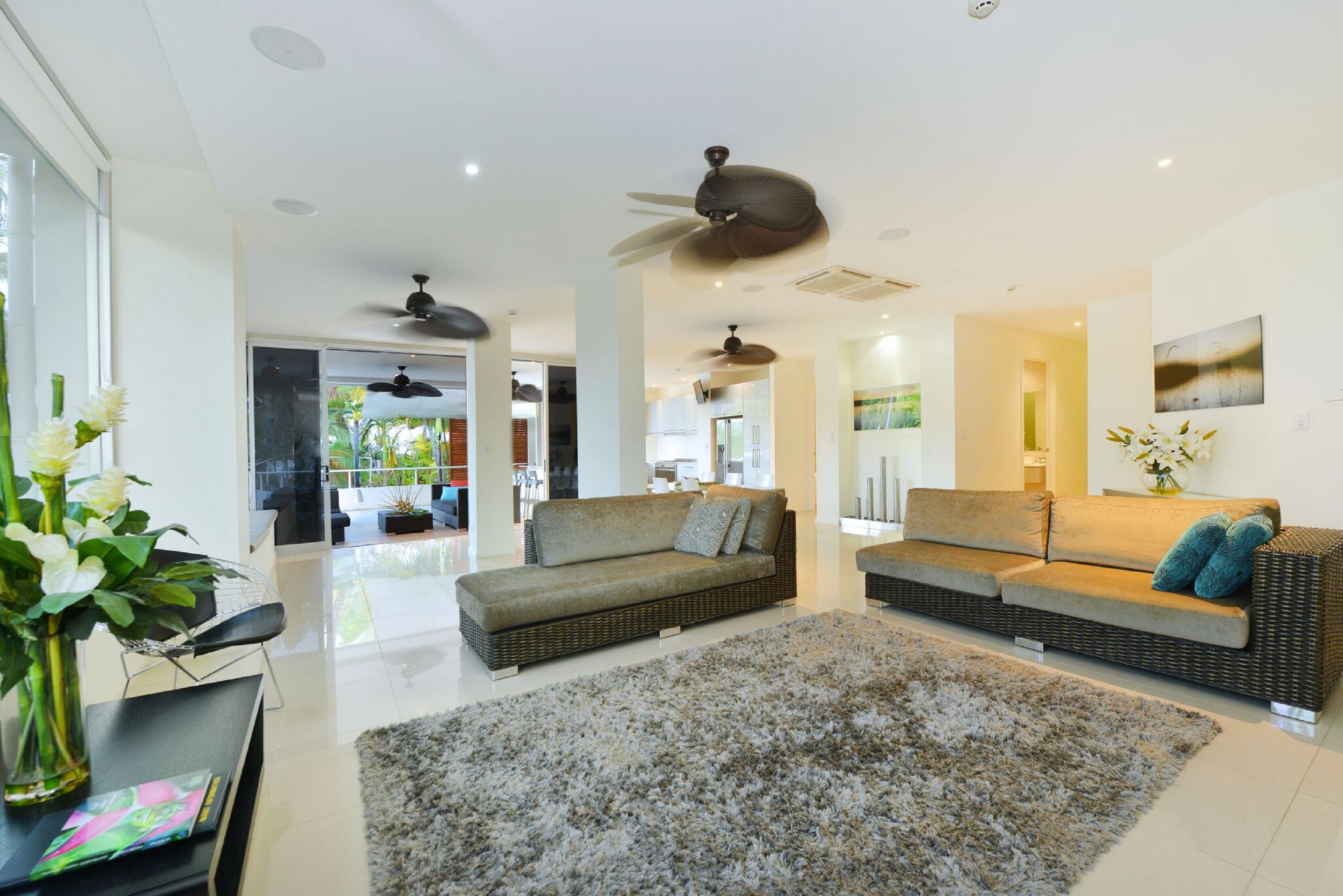 sun deck 2 bedroom apartment | living room | flat-screen tv, dvd player