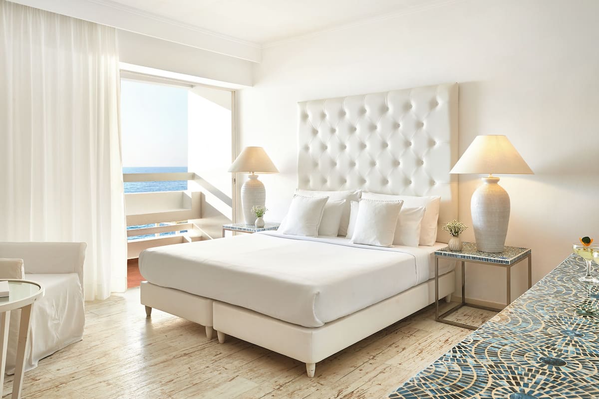 Superior Guestroom Sea View | Bar mini percuma, peti besi dalam bilik, langsir/tirai gelap terus 