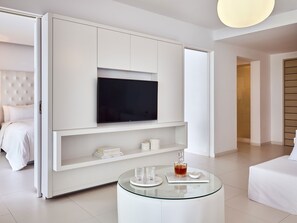 Yali Seafront Suite with Sharing Pool