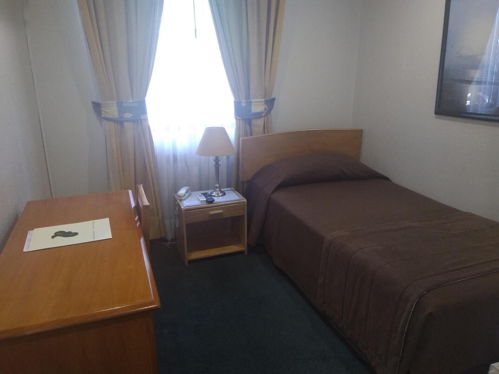 Memory foam beds, minibar, in-room safe, WiFi (free)