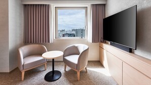 デスク、遮光カーテン、WiFi (無料)、ベッドシーツ