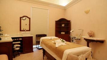 Body treatments, body scrubs, facials