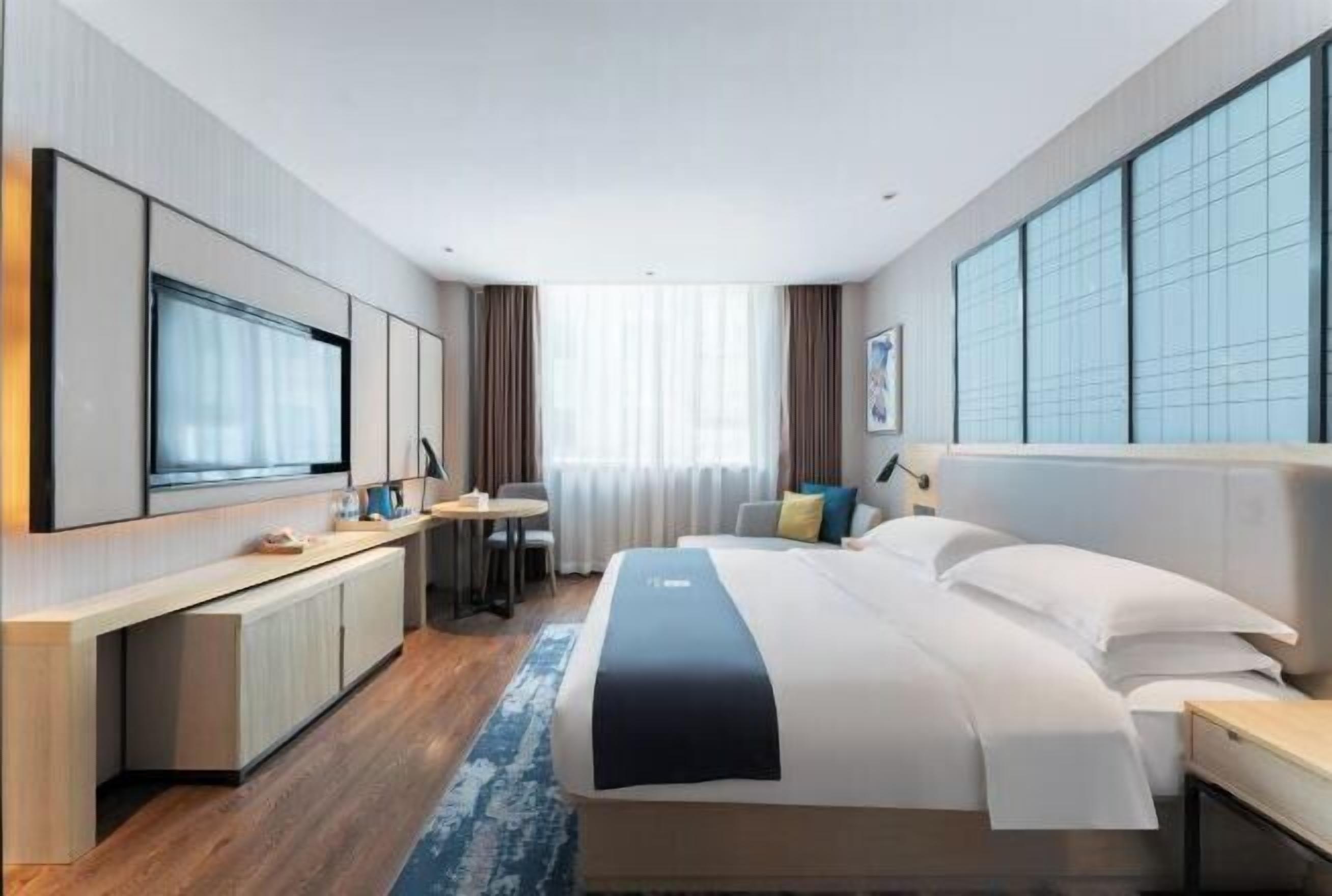 Minibar, in-room safe, iron/ironing board, alarm clocks