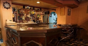 Bar (en la propiedad)
