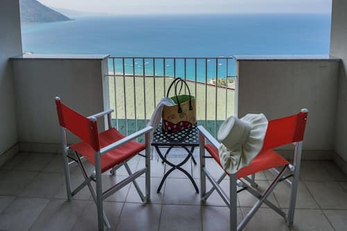 Minibar, una cassaforte in camera, una scrivania