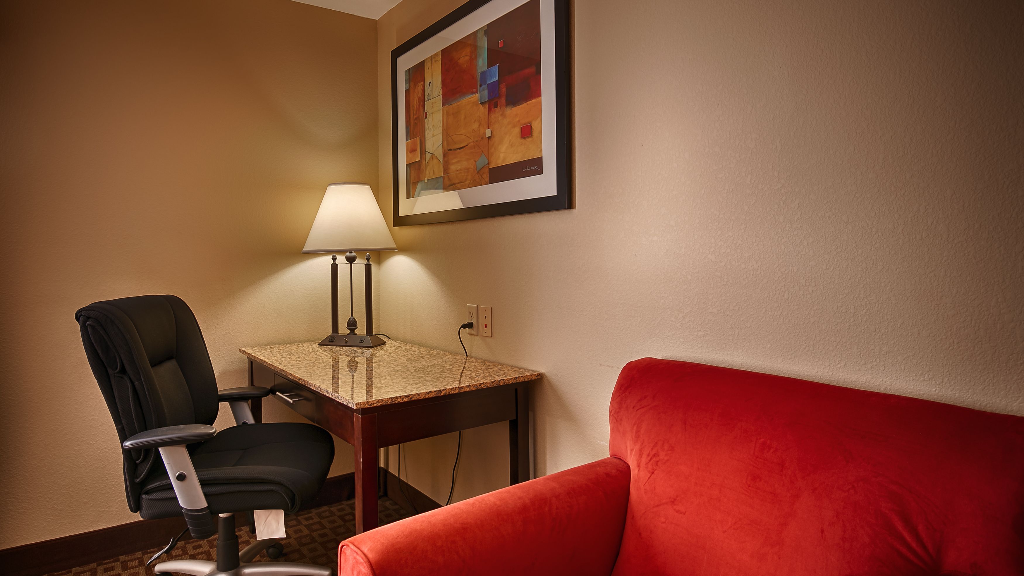 in-room business centre