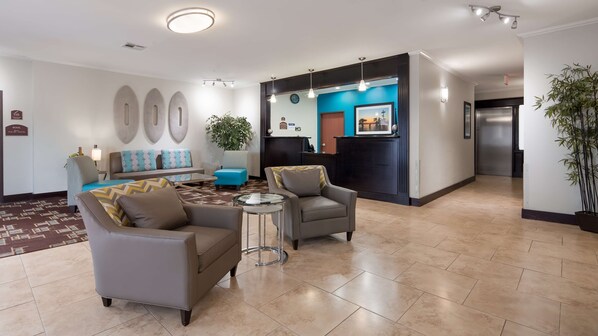 Lobby - Best Western Plus Deridder Inn & Suites (DeRidder)