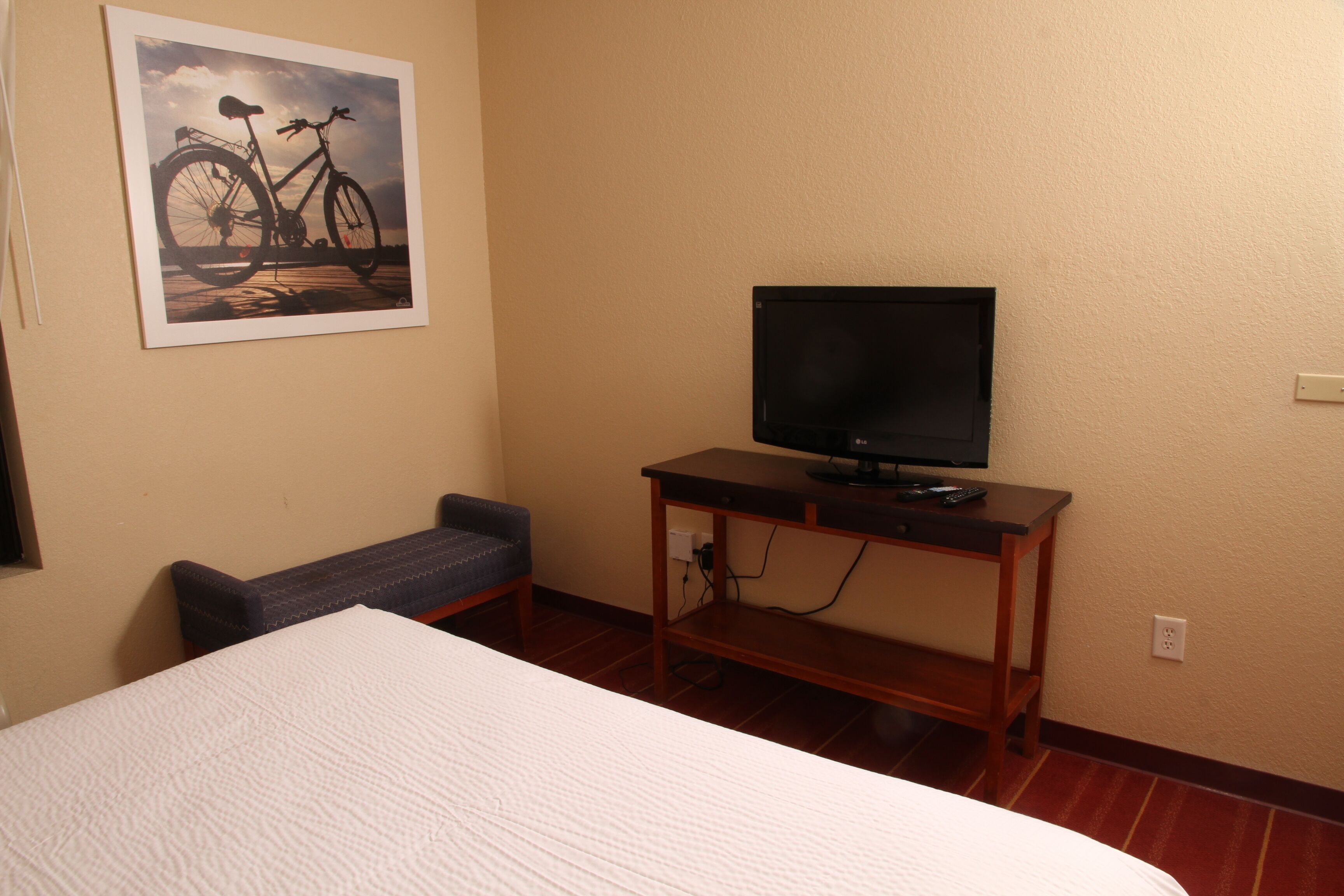 Suite, 1 Bedroom, Non Smoking (1 King Bed) | Desk, laptop workspace, blackout drapes, iron/ironing board