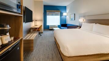 Materassi a doppio strato, una scrivania, postazione laptop