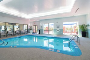 Indoor pool - Holiday Inn Express Leland - Wilmington Area by IHG (Leland)