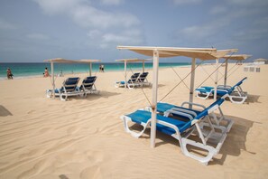Beach nearby, white sand, scuba diving - Hotel Dunas de Sal (Sal)