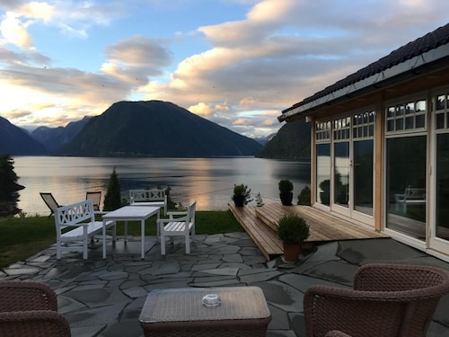 Dragsvik Fjordhotel