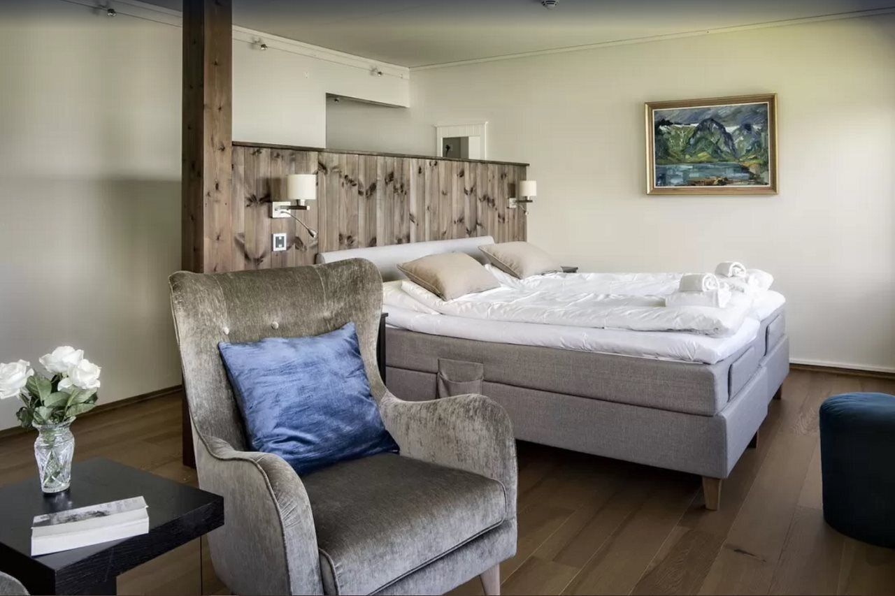 1 bedroom, premium bedding, individually decorated