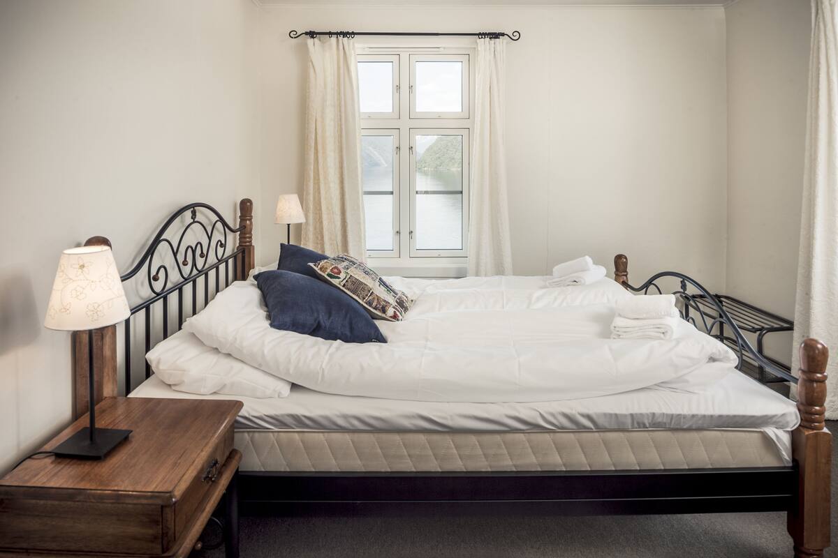 Standard Double or Twin Room | 1 bedroom, premium bedding, WiFi (free), individually decorated