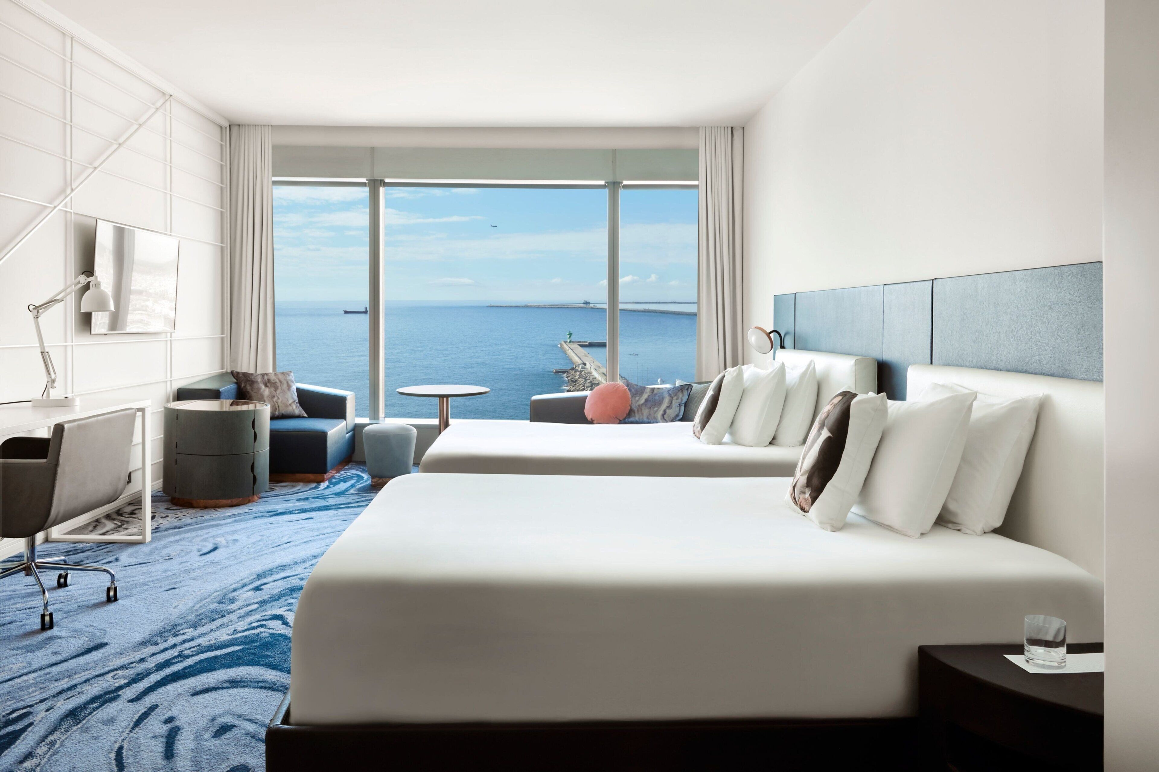 Premier-Zimmer, 2 Einzelbetten, Blick auf den Jachthafen | Hochwertige Bettwaren, Daunenbettdecken, Pillowtop-Betten, Minibar