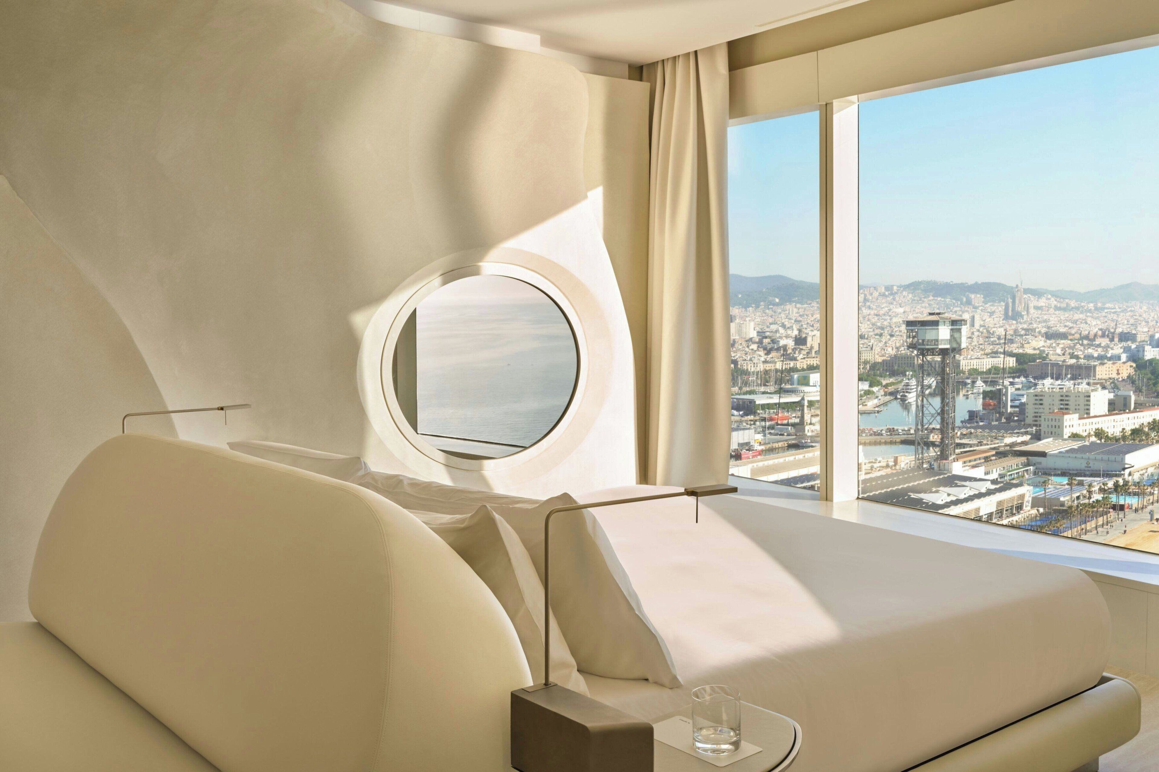 Suite, 1 King-Bett, Terrasse | Hochwertige Bettwaren, Daunenbettdecken, Pillowtop-Betten, Minibar