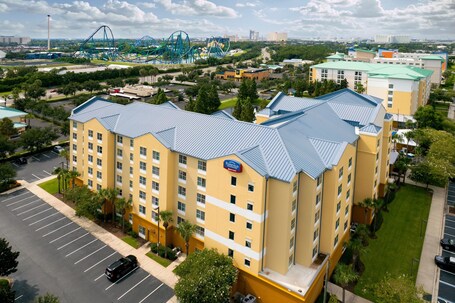 Fairfield Inn Suites by Marriott Orlando at SeaWorld - Image 19