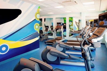 Fairfield Inn Suites by Marriott Orlando at SeaWorld - Image 9
