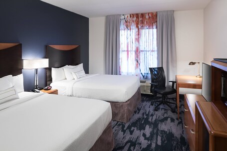 Fairfield Inn Suites by Marriott Orlando at SeaWorld - Image 24