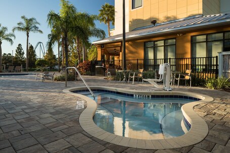 Fairfield Inn Suites by Marriott Orlando at SeaWorld - Image 27