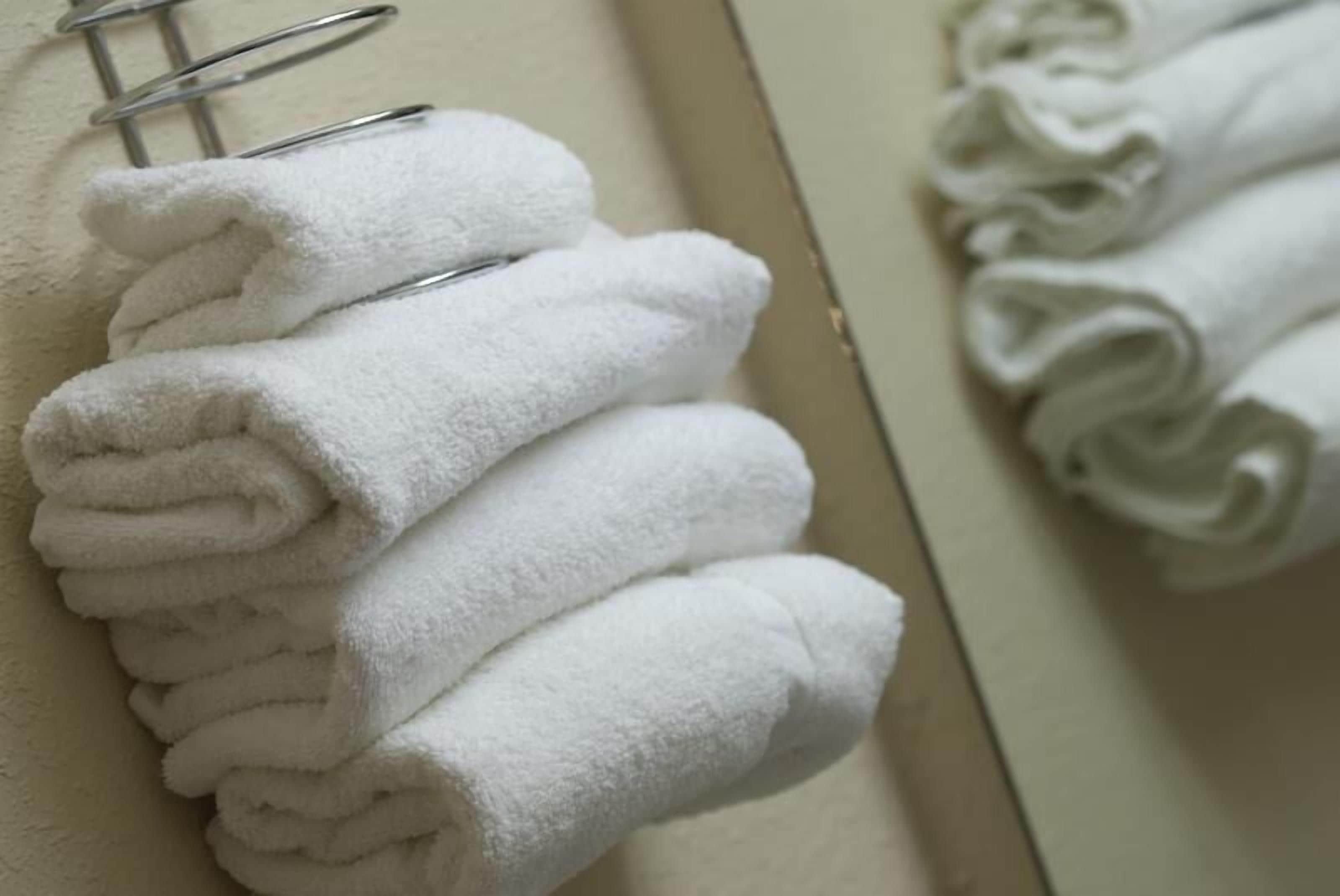 basic single room | room amenity