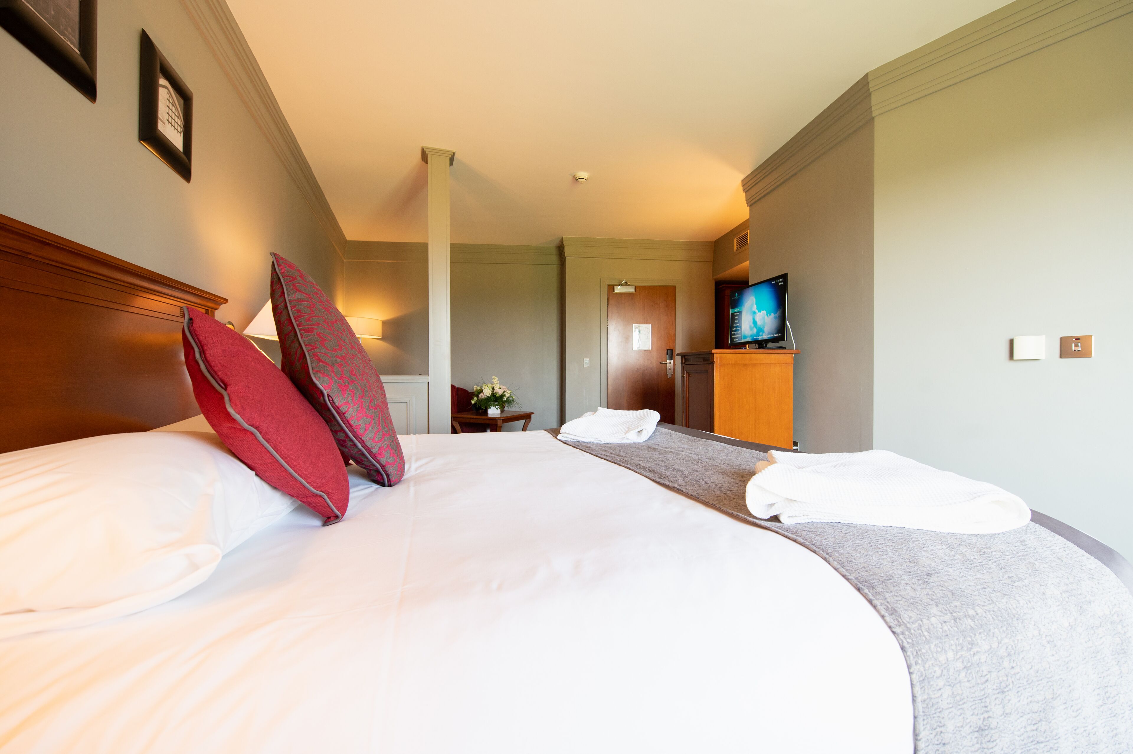 junior suite | in-room safe, desk, blackout curtains, soundproofing