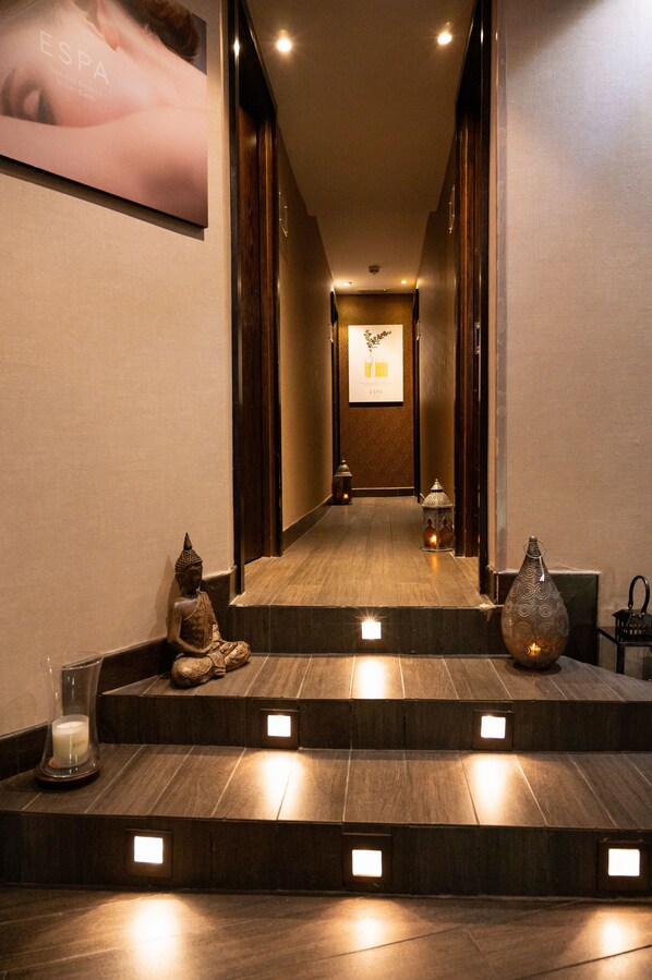 Couples treatment room(s), sauna, body treatments, aromatherapy