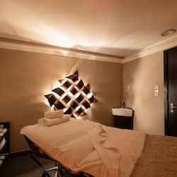 Salas de tratamiento para parejas, un sauna, tratamientos corporales