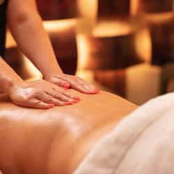 Salas de tratamiento para parejas, un sauna, tratamientos corporales