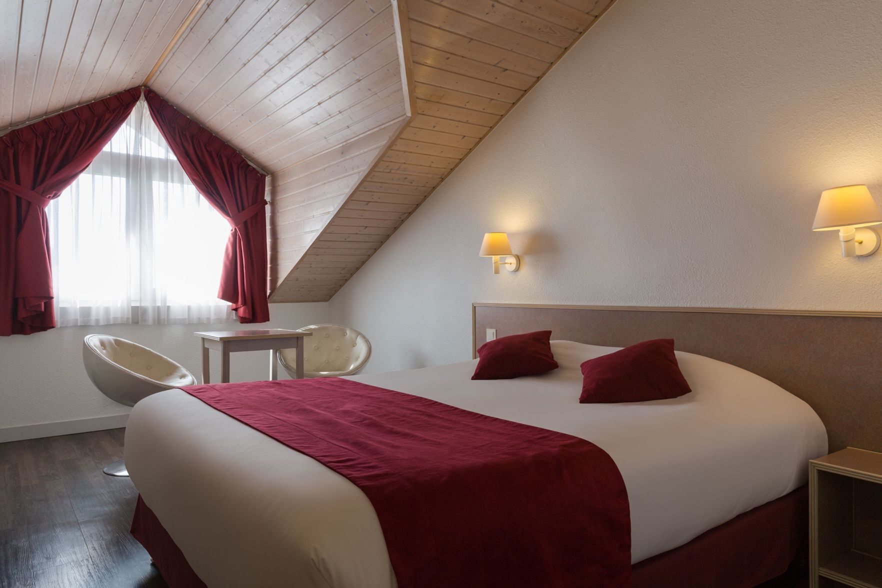 Premium bedding, minibar, in-room safe, individually furnished