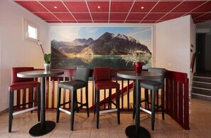 Reception - Logis Hôtel Arc en Ciel (Thonon-les-Bains)