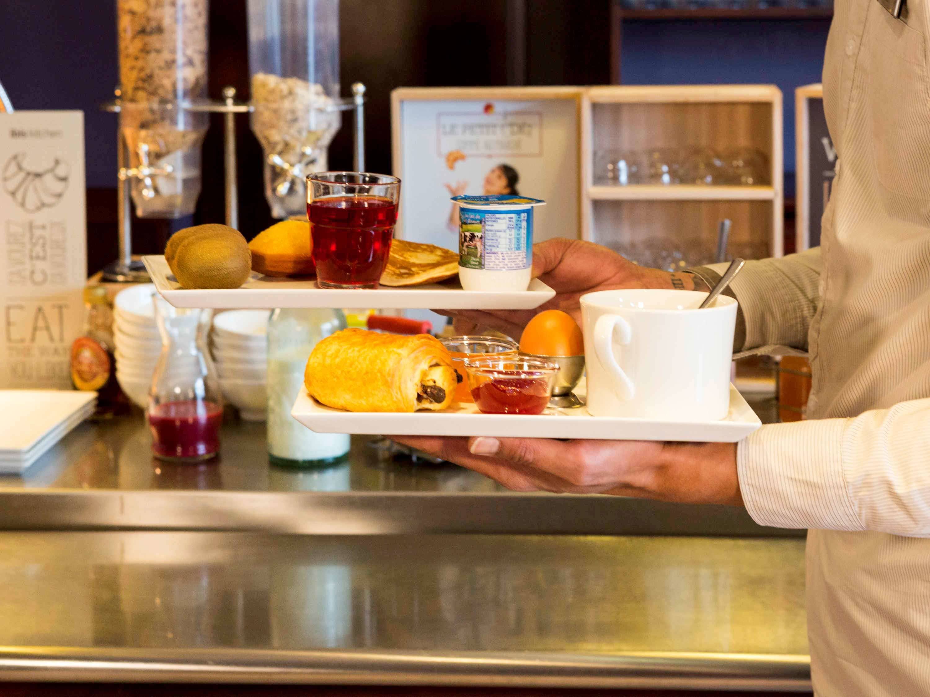 Tägliches kontinentales Frühstück gegen Gebühr