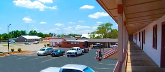 American Inn And Suites Childress
