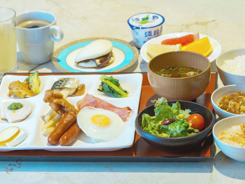 New Ōsaka Hotel by null