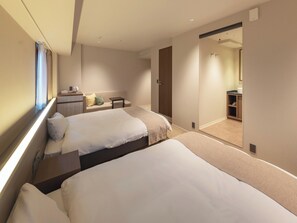 Deluxe Twin Room | Free WiFi, bed sheets - New Osaka Hotel (Osaka)