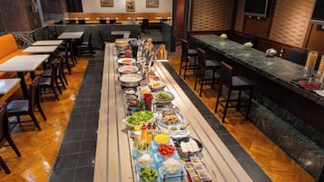 Daily buffet breakfast for a fee