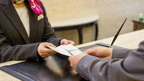 Check-in/check-out kiosk