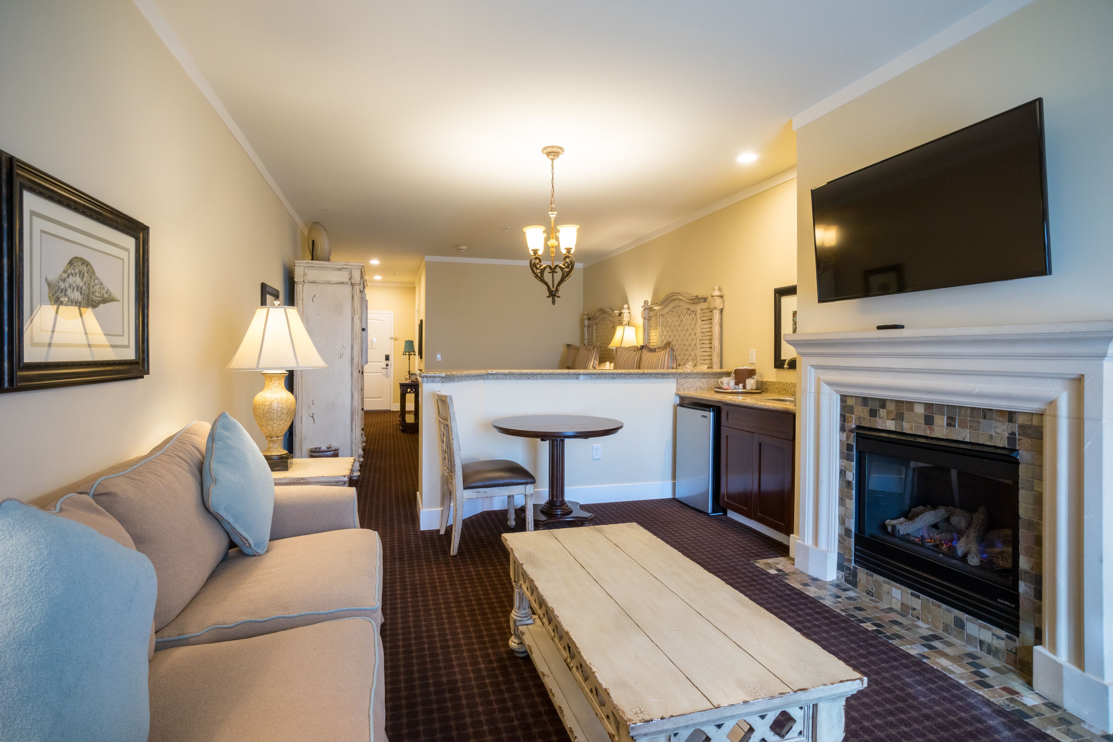 36-inch flat-screen tv with satellite channels, tv, fireplace