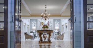 Front of property - Oceano Hotel and Spa (Half Moon Bay)