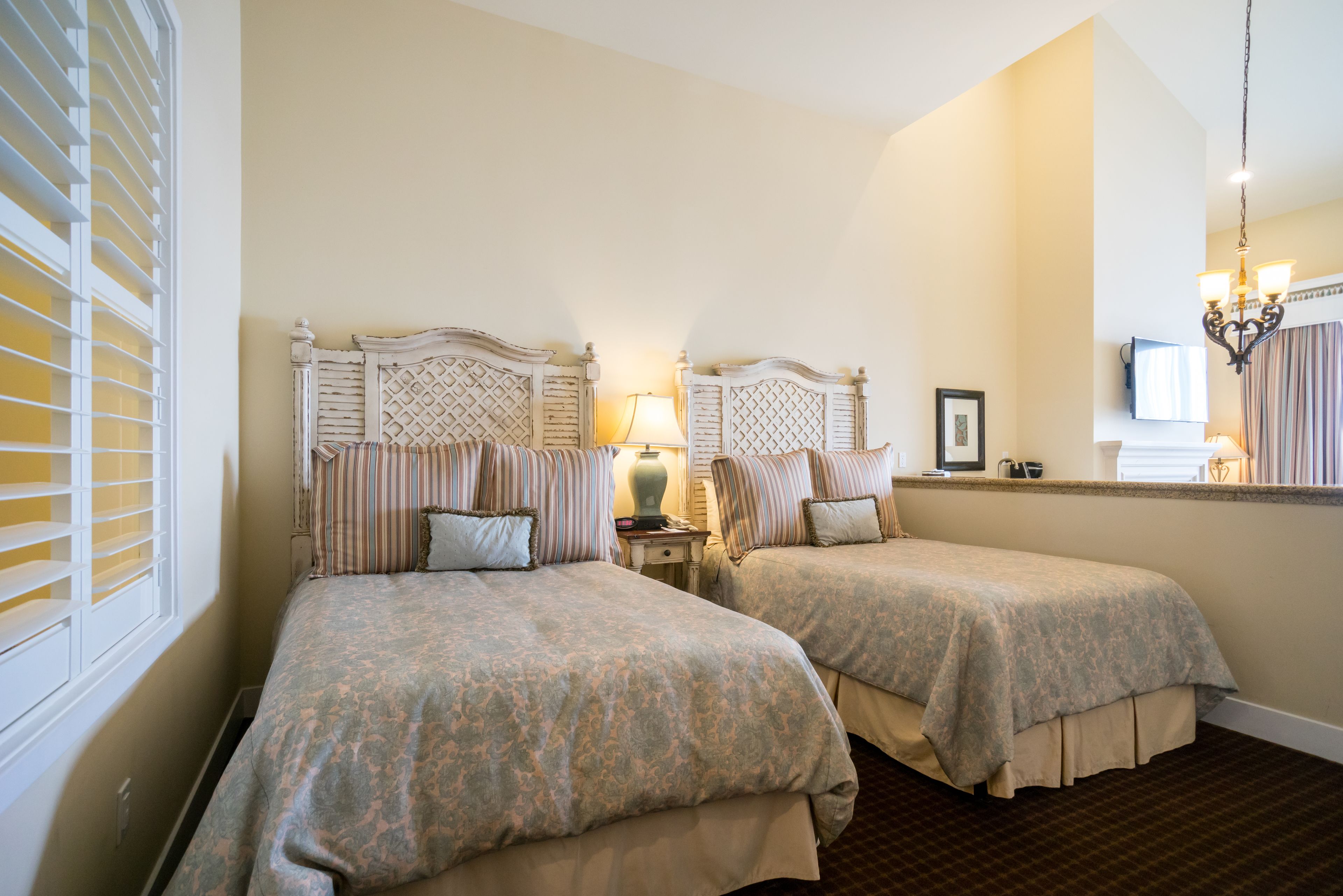 deluxe suite, 2 double beds | 1 bedroom, in-room safe, desk, free wifi