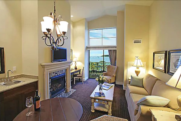 36-inch flat-screen TV with satellite channels, TV, fireplace